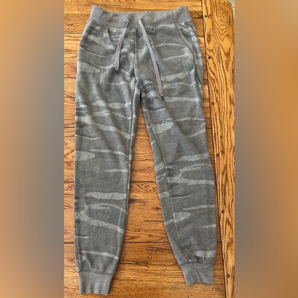 Z Supply camo joggers
